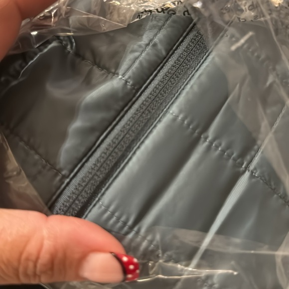 New - Men's Patagonia new Nano Puff Vest - Picture 5 of 5